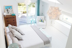 4 habitaciones, tabla de planchar con plancha, wifi y ropa de cama 