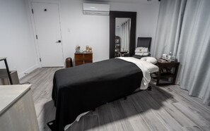 Spa - Distinctive 5-room inn, located a few steps from the river to discover the multi (SAINT JEAN PORT JOLI)