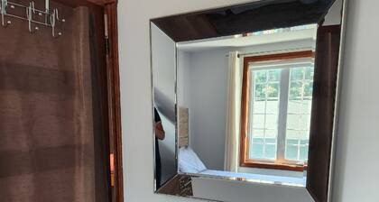 Distinctive 5-room inn, located a few steps from the river to discover the multi