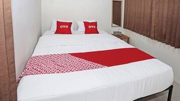 Standard Double Room | Free WiFi, bed sheets