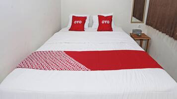 Kamar Double Standar | Wi-Fi gratis dan seprai linen