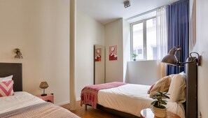 3 makuuhuonetta, silitysrauta/-lauta, ilmainen Wi-Fi, vuodevaatteet