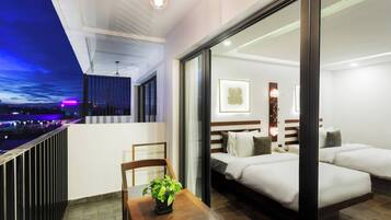 5 bedrooms, WiFi, bed sheets