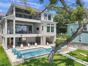 Exterior - Rolling Waves Haven | Concierge Services Available (Kingsland)