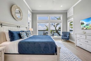 6 bedrooms, iron/ironing board, travel cot, free WiFi