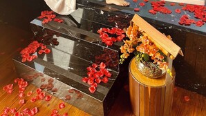 Nhà gỗ phong cách lãng mạn | Bồn tắm spa riêng