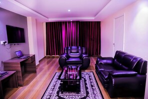 Premier Suite | Living area