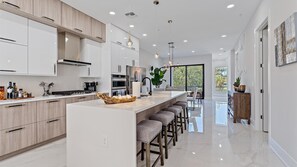 Stadtwohnung, 4 Schlafzimmer | Eigene Küche