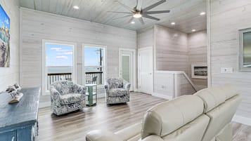 House, 3 Bedrooms | Interior