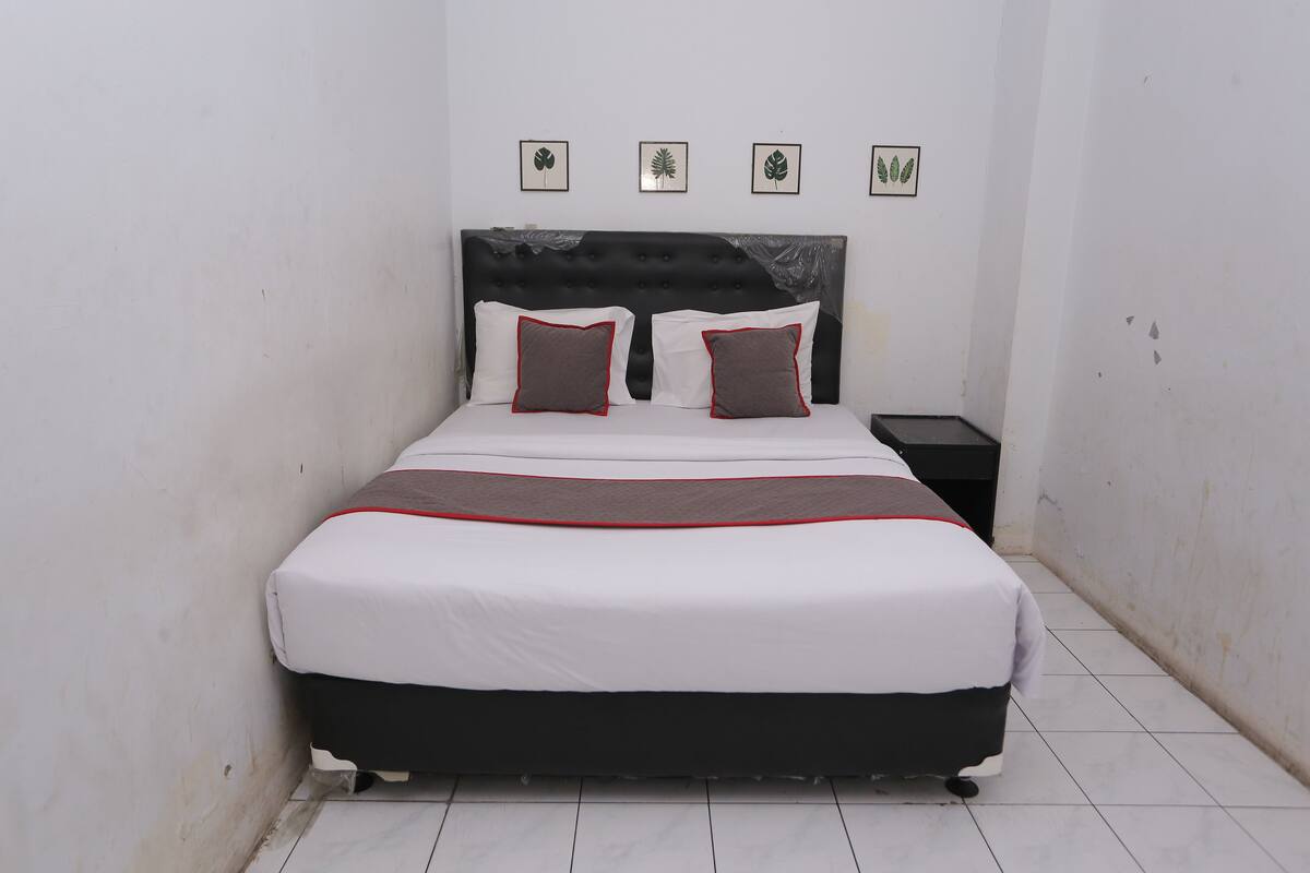 Deluxe Double Room | Free WiFi, bed sheets