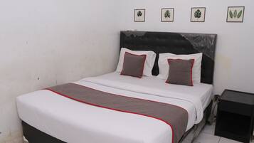 Deluxe Double Room | Free WiFi, bed sheets