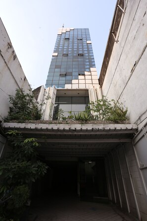 Front of property - Collection O 92739 Hotel Pintu Besar Near Pancoran ChinaTown Point (Jakarta)