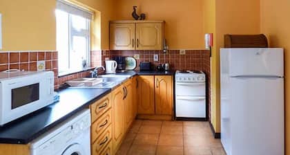 Rossbeigh Beach Cottage No 4