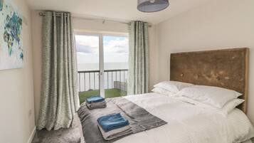 4 bedrooms, WiFi (free), individually decorated, individually furnished
