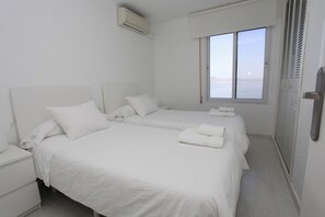 2 bedrooms, desk, iron/ironing board, free WiFi - Duplex with spectacular views in Villas Romanas (cartagena)