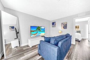 1 chambre, fer et planche à repasser, accès au Wi-Fi (inclus)