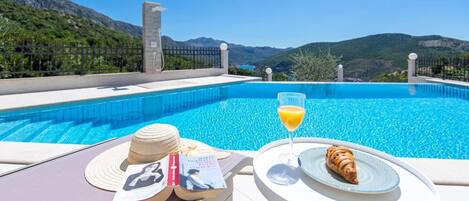 Leilighet | Basseng | Utendørsbasseng