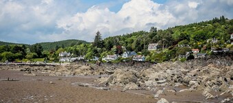 Traditional Scottish Cottage in Beautiful Location - Pass the Keys