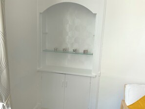 อพาร์ทเมนท์, เตียงควีนไซส์ 1 เตียง | ภายใน