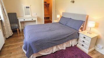 4 bedrooms, individually decorated, individually furnished, free WiFi