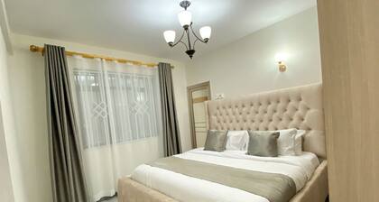 Stylish Retreat with Gym, Playarea Near Yaya Centre, Malls, Restaurants, Markets