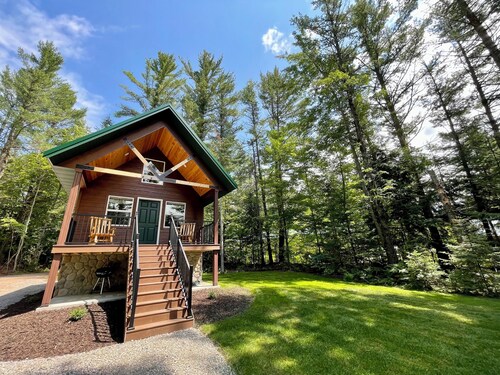 New Cozy Tiny Cabin Nestled in the Hiawatha National Forest