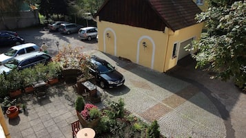 Esterni