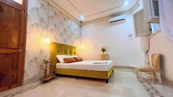 1 habitación, wifi y ropa de cama