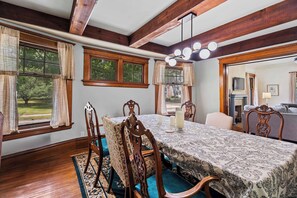 Dining - Historic Old West End Entire Home - 4 Bedrooms next to Arboretum (Toledo)