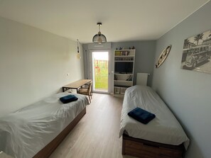 2 bedrooms, desk, iron/ironing board, free WiFi