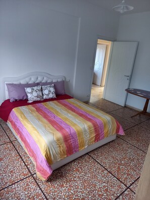3 habitaciones, wifi gratis y ropa de cama 