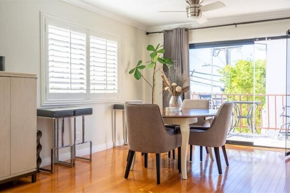 Dining - Ocean Sunset Rooftop (Hermosa Beach)