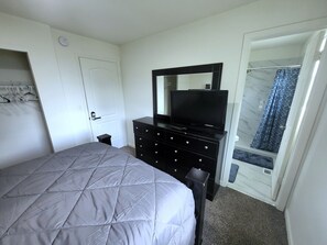 4 bedrooms, WiFi, bed sheets
