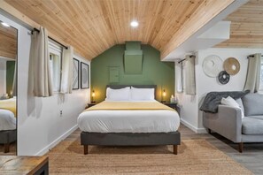 1 habitación, tabla de planchar con plancha, wifi gratis y ropa de cama