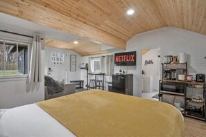 1 Schlafzimmer, Bügeleisen/Bügelbrett, kostenloses WLAN, Bettwäsche