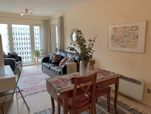 Apartment, 1 Queen Bed with Sofa bed | Living area - Impeccable 1-bed Apartment in Birmingham (Birmingham)