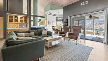 Smart TV, table tennis, stereo