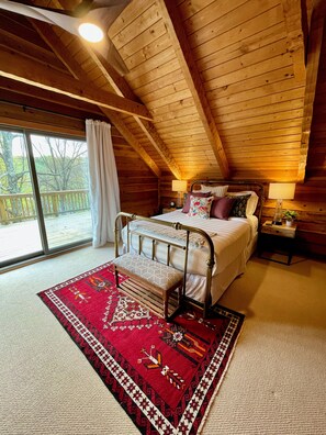 3 slaapkamers, een strijkplank/strijkijzer, reisbedje, gratis wifi