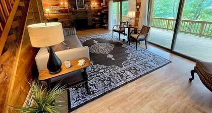 Cedarbank • Cabin in Virginia Wine Country