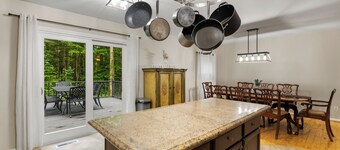 Book for Summer Race Season! 20 Mins to Track w/ Large Deck + Yard