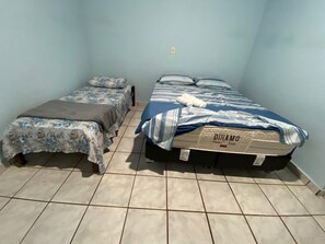 Free WiFi, bed sheets - Hospedagem Santiago do Norte  (Paranatinga)