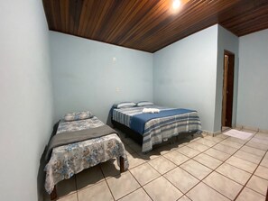 Basic Double Room | Free WiFi, bed sheets - Hospedagem Santiago do Norte  (Paranatinga)