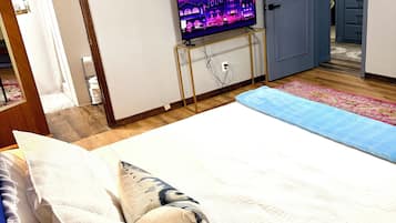 3 chambres, fer et planche à repasser, lit parapluie, Wi-Fi gratuit