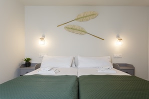3 chambres, fer et planche à repasser, accès au Wi-Fi (inclus)