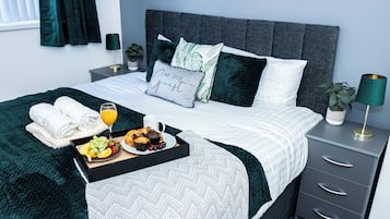 House | 3 bedrooms, iron/ironing board, free WiFi, bed sheets