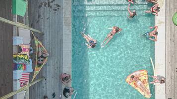 Alberca al aire libre