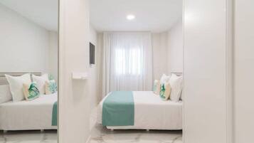 2 makuuhuonetta, silitysrauta/-lauta, Wi-Fi, vuodevaatteet