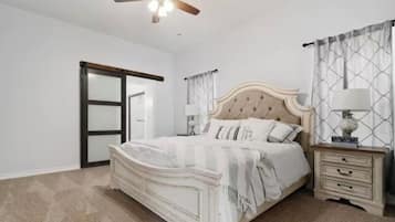 3 dormitorios, tabla de planchar con plancha, wifi gratis y ropa de cama