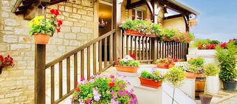 Cottage 1-6 guests >> just a few minutes from Beaune and Nuits-Saint-Georges