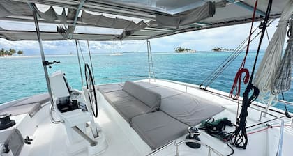 CATAMARAN 52" LUXURY CHARTER EN SAN BLAS